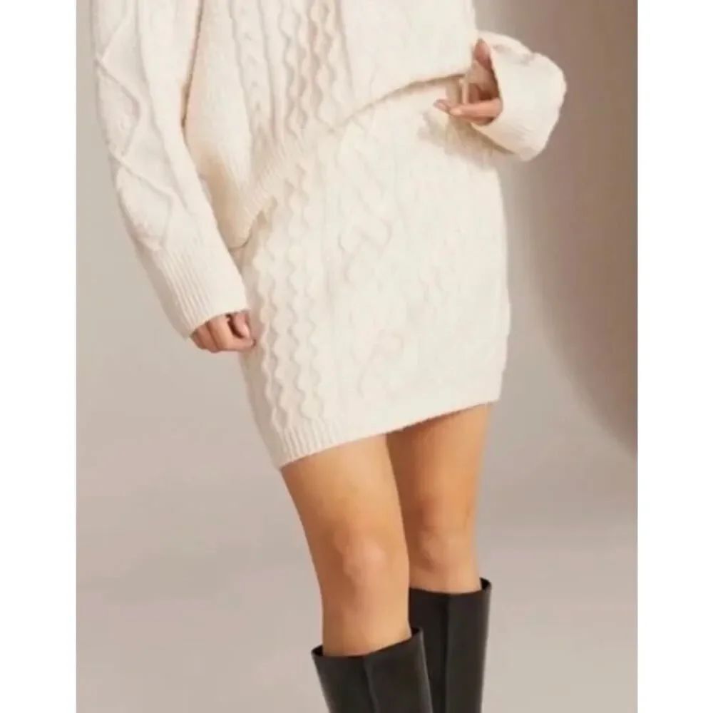 NWT Favorite Daughter Cable Knit Mini Skirt Women’s Sz. L
